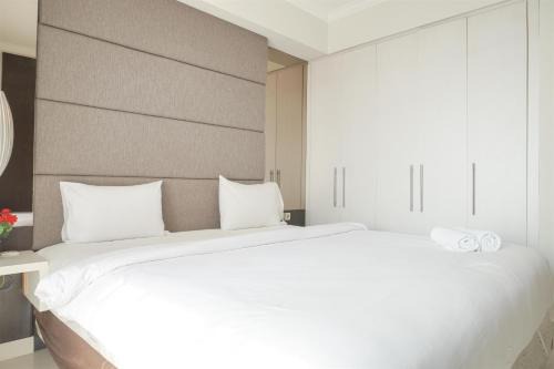 Permata Hijau Appartement | Cozy Stay and Tidy 1BR at The Bellezza Apartment By Travelio