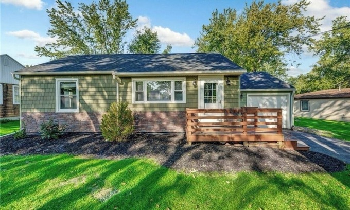 Orchard Park Maison | Cozy Stay at Home in Orchard Park- Near Bills Stadium