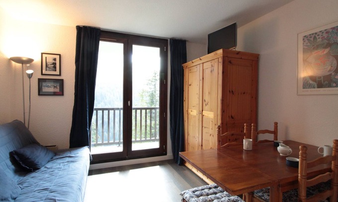 Flaine Appartement | Estudio acogedor 4 pers, cerca de pistas y tiendas, balcón, TV, casillero de esquí