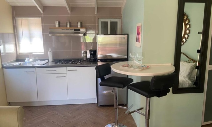 Matividiri Appartement | Cozy studio apartment with private spa