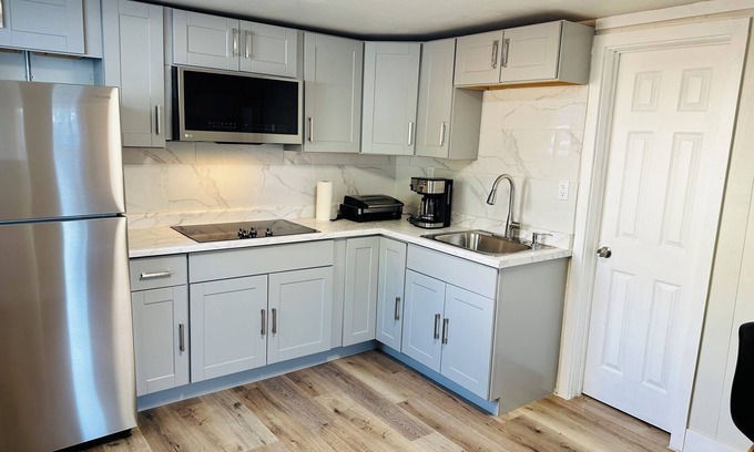 Golden Gate Appartement | Cozy Studio bordering South Berkeley and Emeryville- huge backyard!