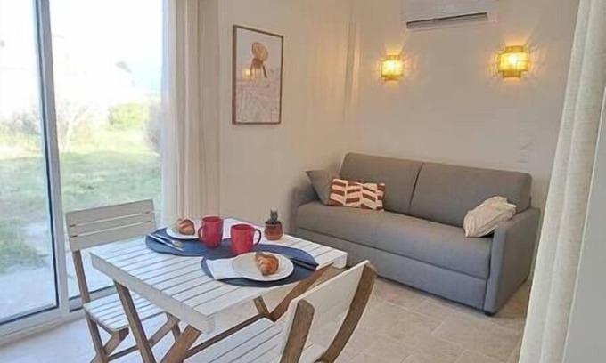 Gradignan Maison | Cozy studio in a peaceful garden
