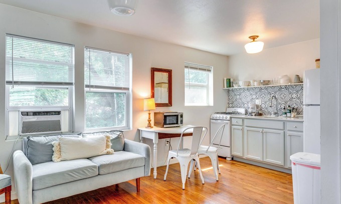 Central Oklahoma City Appartement | Cozy Studio in Heart of OKC Plaza District!