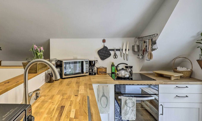 Epsom Appartement | Cozy Studio Near Bear Brook State Park!