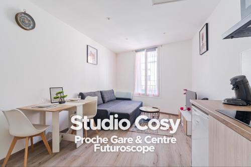 Chatellerault Appartement | Cozy Studio - Near Train Station & Center - Futuroscope 4