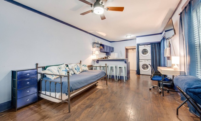 Junius Heights Appartement | Cozy Studio in Munger Place