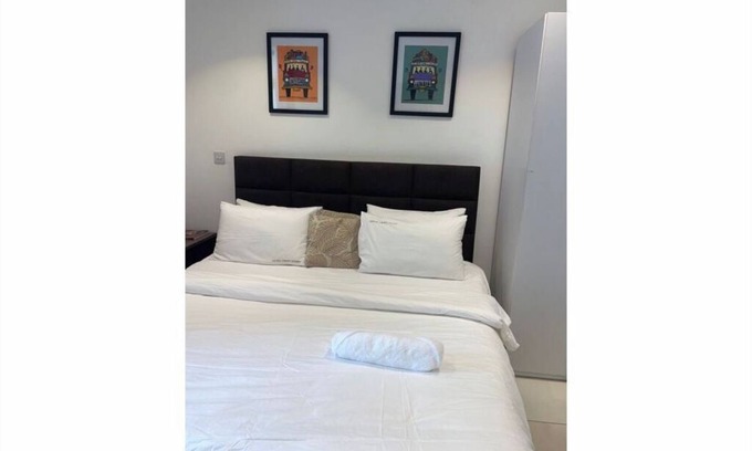 Cantonments Appartement | Cozy studio with AC and fitness room and swimming pool in lovely Cantonments