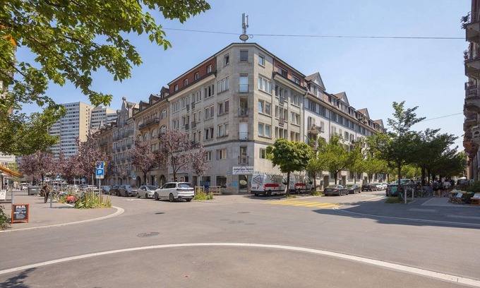 Sihlfeld Appartement | Cozy Studio with Balcony in the City (BE-41)