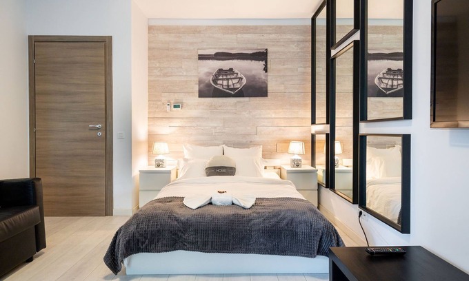 Militari Appartement | Cozy studio with garden view near Polyethnic University