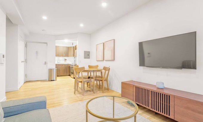 Lower East Side Appartement | Cozy & Stylish 2BR NYC Getaway in the Heart of Downtown