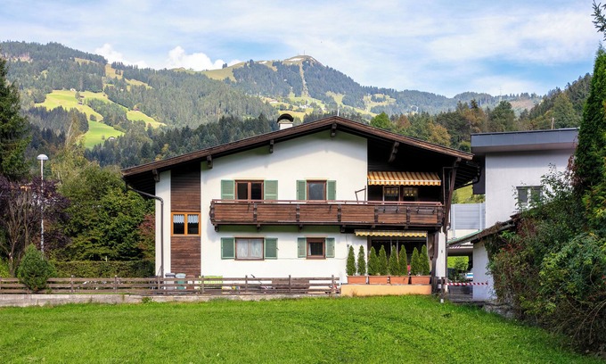 Hopfgarten Markt Appartement | Appartement confortable, 230m du téléski