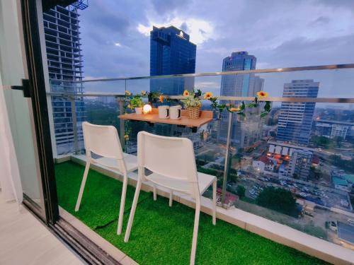 Central District Appartement | Cozy Suasana Suites Max 7pax S2