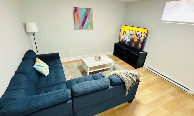 Moncton Maison | Cozy Suite in a serene area, near Magnetic Hill and the Casino
