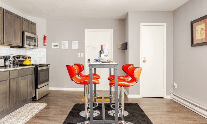 West Orange Appartement | Cozy Suite Private 1-bedroom apartment with WiFi, AC in wonderful West Orange