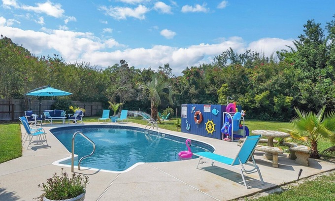 Gulf Breeze Appartement | Cozy Suite w/ Private Pool minutes from Navarre Beach!
