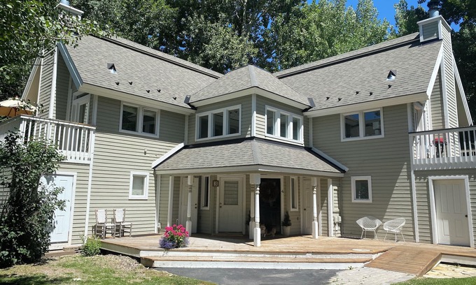Ketchum Maison | Cozy Townhome , AMAZING West Ketchum Location, Walk to Town and Lifts