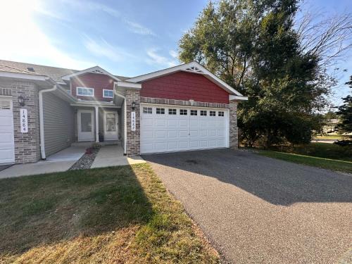 Hugo Villa | Cozy townhome