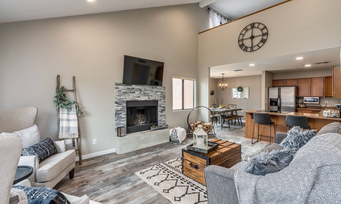 Tucson Maison | NOUVEAU Condo confortable, unique et propre à distance de marche des visites de Sabino Canyon!