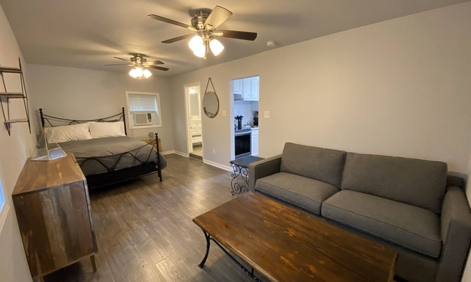 Washington Ave./ Memorial Park Appartement | Cozy Urban Hideaway in Houston’s Arts District