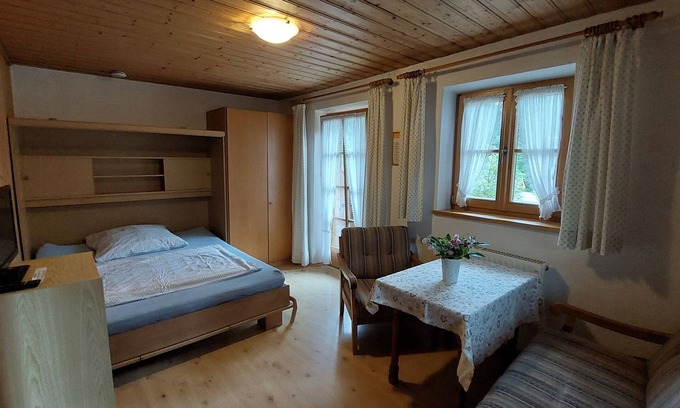 Weissbach an der Alpenstrasse Appartement | Ferienwohnung Nummer 3