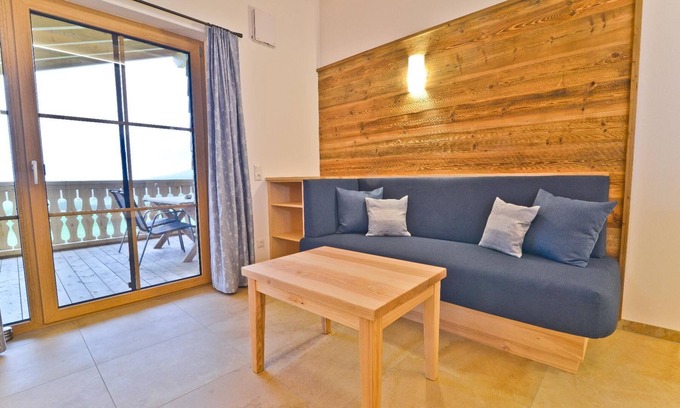 Arnbruck Appartement | Cozy vacation apartment (70sqm) on the 1st floor with private balcony and exposed roof trusses