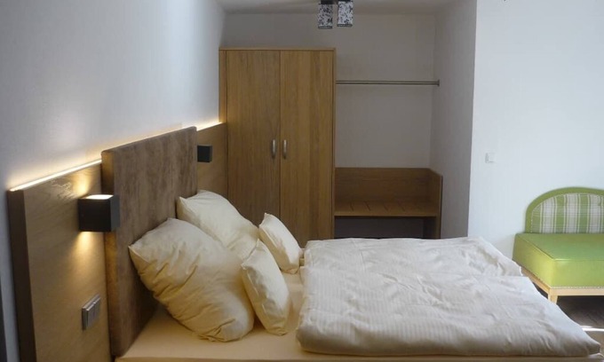Obernzell Appartement | Cozy vacation home with balcony overlooking the Danube