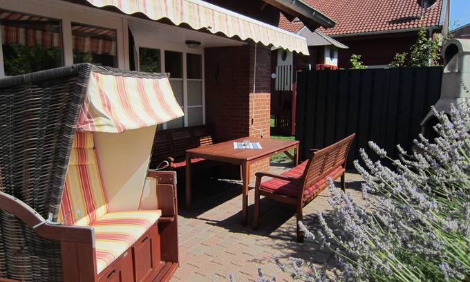 Kopendorf Maison | Cozy vacation home with garden and terrace on Fehmarn on the Baltic Sea with dog