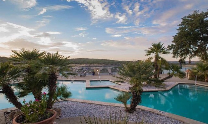 Highland Lake Estates Villa | Villa confortable sur une île privée avec des équipements à gogo