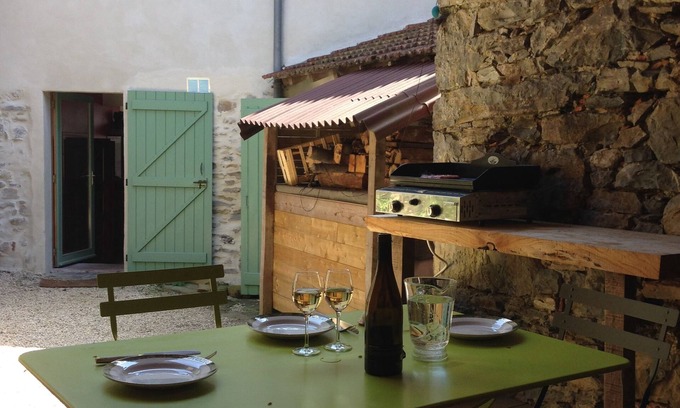 Arbas Maison | Accueillante maison de village avec terrasse et jardin, dans un écrin de verdure