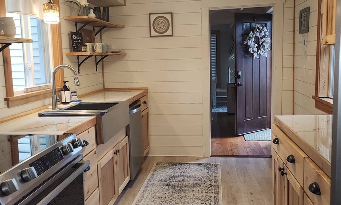 Olcott Cottage | Cozy Waterfront Cottage with Private Dock and Lake Access