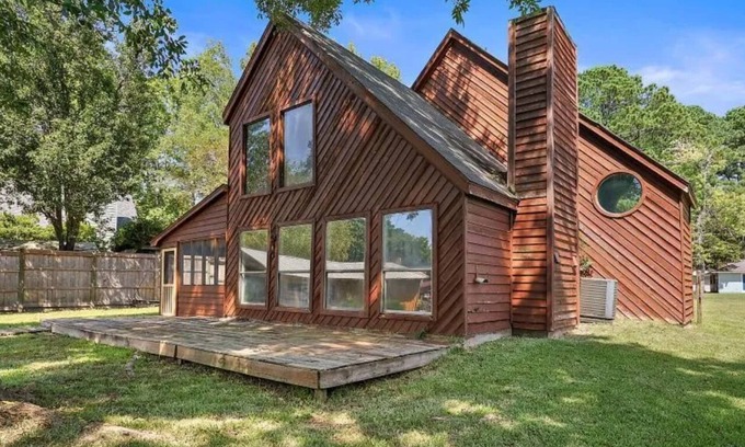 Madison Maison | Cozy waterfront home located on the Ross Barrett Reservoir in Madison, MS!!