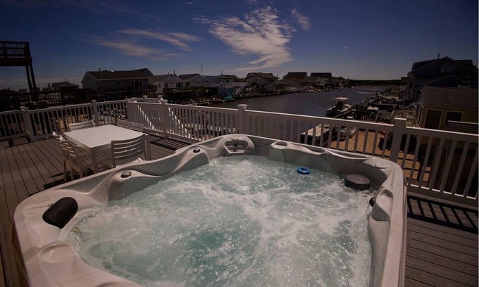 Tuckerton Beach Maison | Cozy waterfront home in an amazing community with pool and hot tub