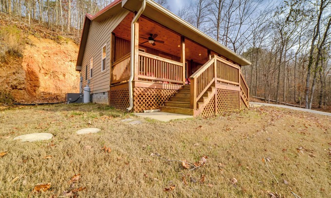 Waverly Cabine | Cozy Waverly Cabin w/ Fireplace & Deck!