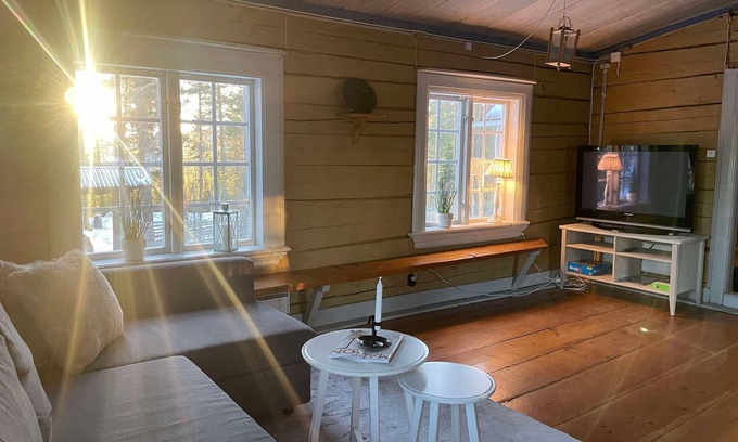 Bollnas Cabine | Cozy winter cottage close to nature, quiet and comfortable, the stars are looking out