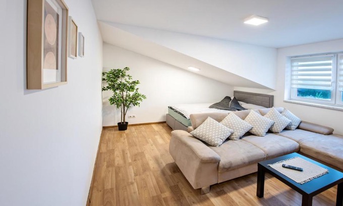 Strasshof an der Nordbahn Appartement | CozyHome - Spacious and Modern Apartment close to Vienna
