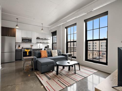 Warehouse District Appartement | CozySuites NLG - Modern 2BR condo #15