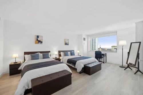Atlantic City Appartement | CozySuitesTWO Separate Spacious Ocean Front Condos