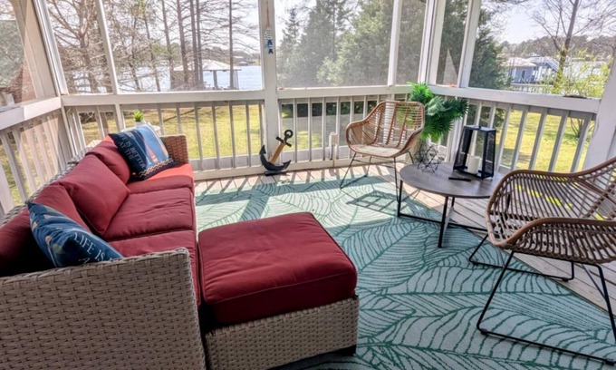 Cordele Maison | Cozzy Cottage/mobile home on the water @ Lake Balckshear