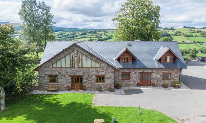 Brecon Maison | Crai Valley Eco Lodges