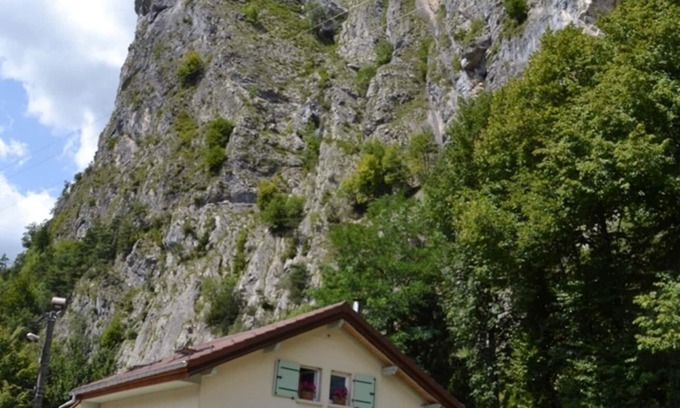 Thones Lit Et Petit-Déjeuner | Created in an old mill, 5 minutes from the town center and access to the via ferrata