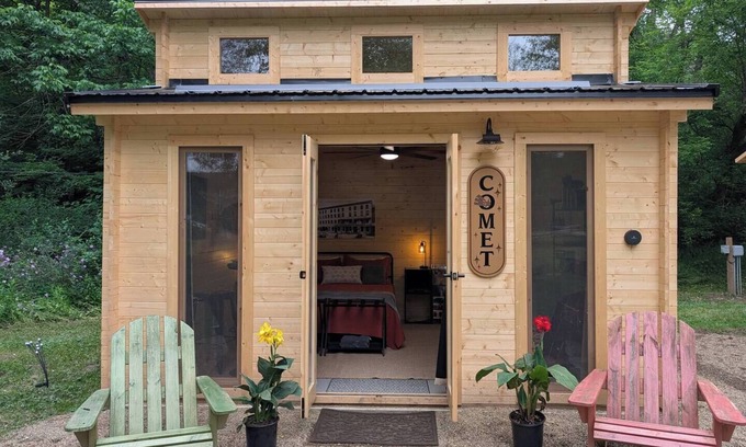 Cuba Cabine | Creekside Cabins - Comet