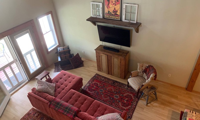 Hartwick Maison | CREEKSIDE RETREAT 5 miles from Cooperstown, NY.