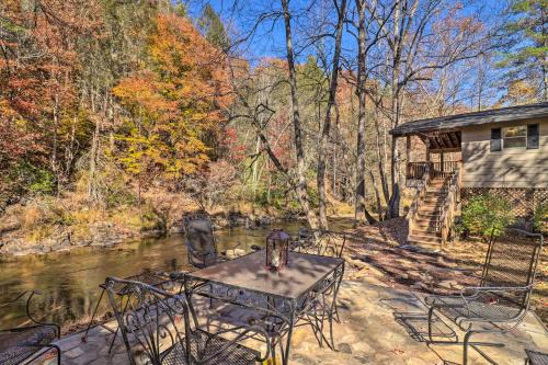 Mars Hill Maison | Creekside Retreat with Deck, 18 Miles to Wolf Ridge