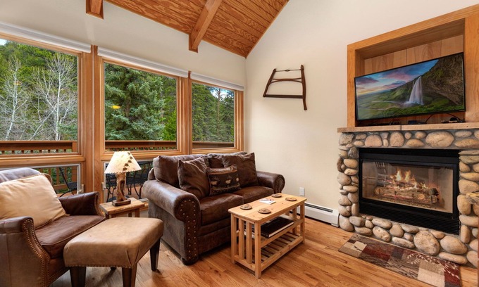 Fall River Estates Copropriété | Creekside Suite 05 (NO HT)