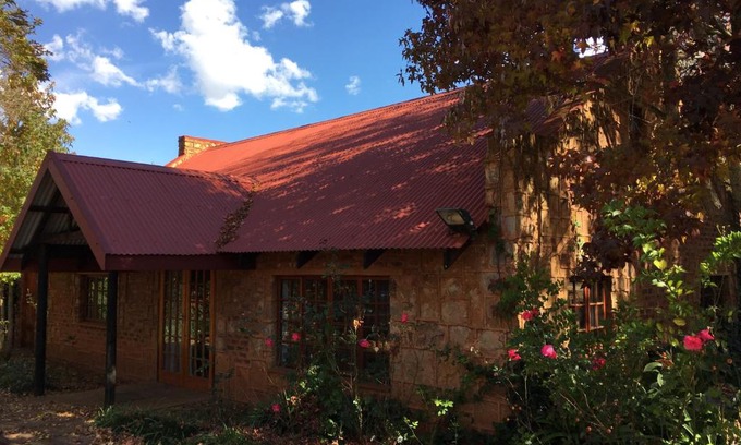 Dullstroom Appartement | Critchley Hackle - Managers Cottage