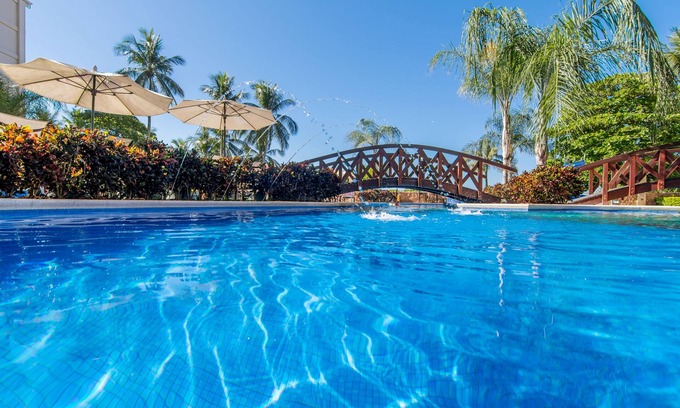Barrio Los Faroles Hôtel | Crocs Resort & Casino