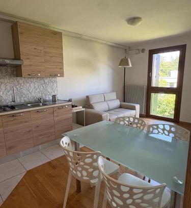 Santa Maria la Longa Appartement | Crossroads Apartment