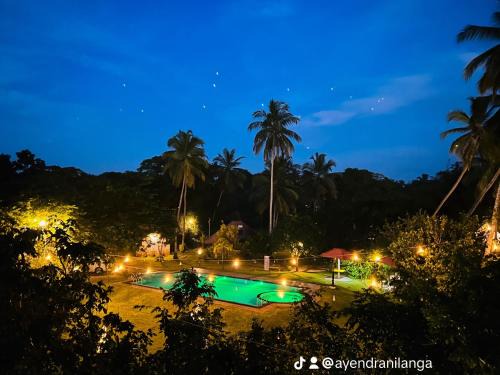 Nattandiya Hôtel | Crown Holiday Village near Marawila