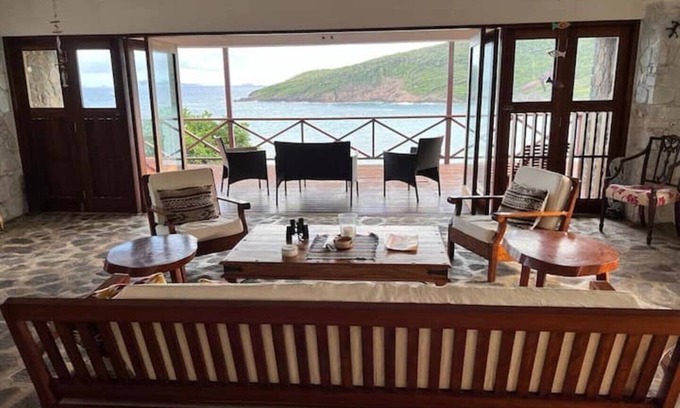 Park Bay Villa | Crown Point House Bequia