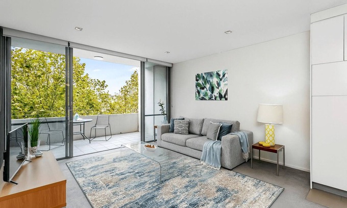 St. Leonards Appartement | Cremorne - BAR09 Cabramatta Road - Approx. $800-$1150 per/week Convenient Living in the Heart of Cremorne